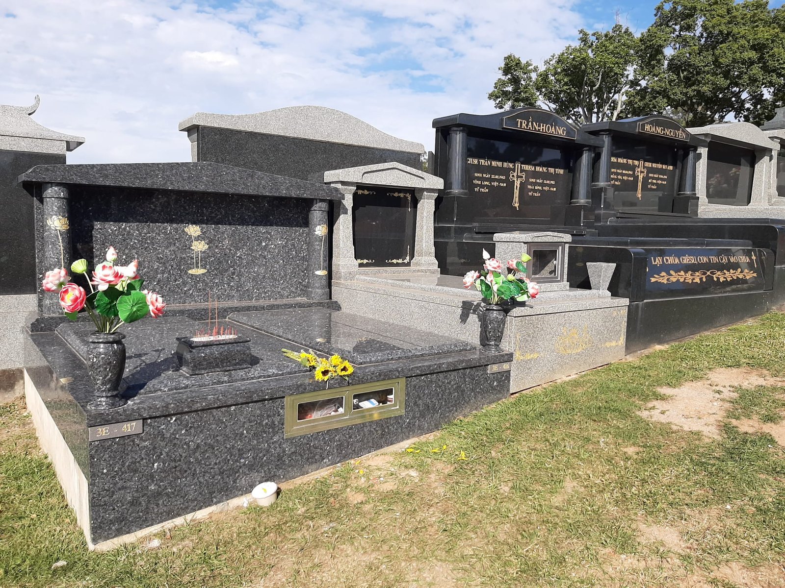 Double Veneer New Chapel Design in Blue Pearl Betamemorials